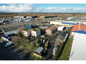 Local d'activités à vendre