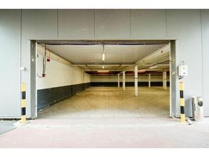 À louer : Unité PME 512 m² avec bureau et quai – Kruibeke