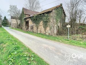 Vente maison 1 pièce 31 m² à Roche-d'Agoux (63330)  24 000 €