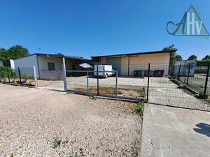 Vente locaux professionnels 3882 m² à Sens (89100)  413 400 €