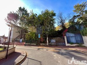 Vente terrain 456 m² à Saint-Germain-en-Laye (78100)  425 000 €