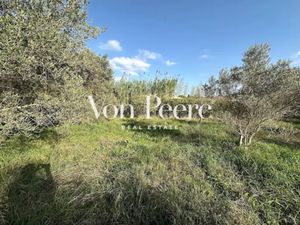 Vente terrain à batir 2234 m² à Paradou (13520)  790 000 €