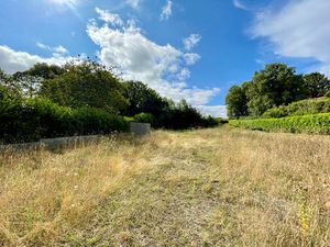 TERRAIN PLUGUFFAN 2803m²