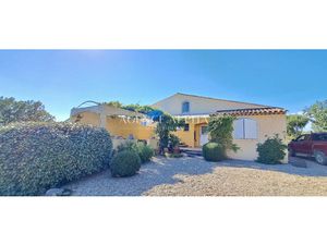 Vente maison 4 pièces 112 m² à La Garde-Freinet (83680)  950 000 €