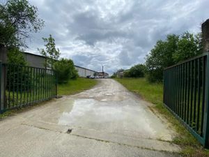 Vente locaux professionnels 7250 m² à Metz-Robert (10210)  600 000 €