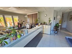 Vente locaux professionnels 218 m² à La Farlède (83210)  949 000 €