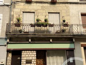 Vente maison 6 pièces 172 m² à Saint-Pierre-le-Moûtier (58240)  54 000 €