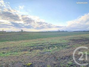 Terrain 1 200 m² Contigny