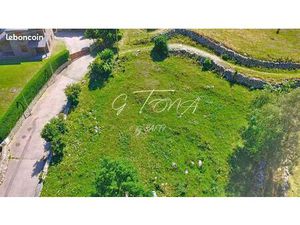 Terrain 1401 m² PORTA