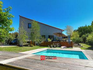 Ensemble Maison 220 m2 ( 6 pièces - 4 ch ) + local commercial de 90m2 loué