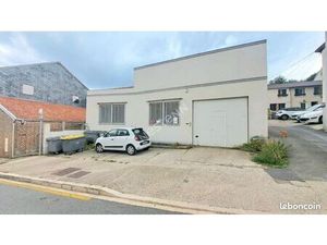 Local commercial 456 m² BOUFFEMONT