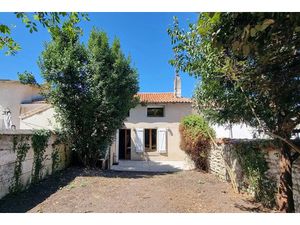 Vente maison 5 pièces 99 m² à Ruelle-sur-Touvre (16600)  168 900 €