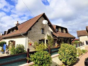 Vente Maison de village 6 pièces 124 m2 à Guillon