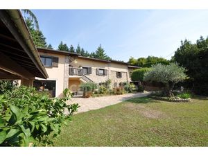 ANJOU (38) Vente à Terme-Viager Occupé (2 têtes) - Maison P6  en pierres  avec jardin