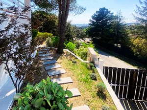 Vente villa 5 pièces 200 m² à Bezouce (30320)  398 000 €