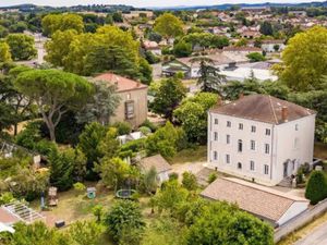 Vente maison 10 pièces 378 m² à Graulhet (81300)  525 000 €