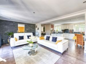 Vente maison 6 pièces 167 m² à Chaumontel (95270)  557 000 €