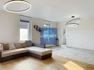 Vente maison 7 pièces 240 m² Jenlain (59144)