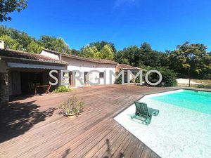 Villa Callian 5 pièce(s) 200 m2 terrain 5031 m2 clos