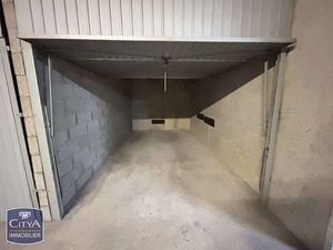 Vente Garage et parking au Mans Maillets - Bellevue (72000) : à vendre / 12m² Le Mans Mail