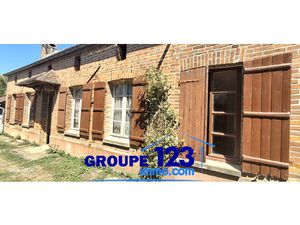 Maison de 72m2 sur un terrain de 645 m2 - A rénover -