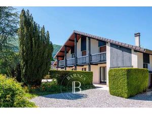 Maison à vendre 8 Pièces 216 m2 Sevrier LAC D'ANNECY - 1 460 000 €