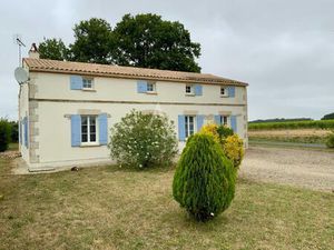 Charmante maison proche de St Genis de saintonge