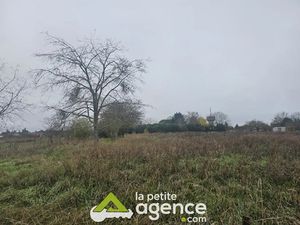 Vente terrain 6210 m² à Dun-sur-Auron (18130)  9 000 €