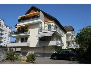 Rue Centrale - T3 avec 2 stationnements - Vente à terme occupé