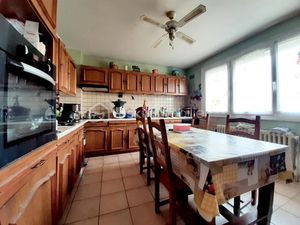 Vente propriété 5 pièces 123.29 m² à Cognac-la-Forêt (87310)  281 500 €