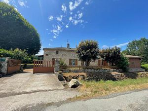 Authentique maison en pierre avec parc arboré clos et calme absolu