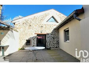 Domaine à vendre dans le quartier Saint Victor