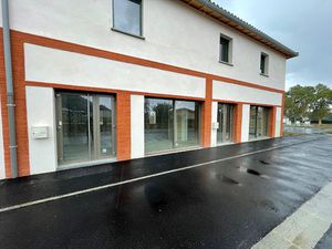 Local commercial ou professionnel CORBARIEU - 192 m2