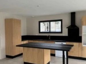 Location maison 5 pièces à Martignas-sur-Jalle (33127)  2 200 €