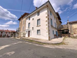Jolie maison de ville familiale de 125 m2  5 chambres  avec extérieur  au calme  vue dégag