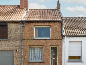 SOUS OPTION - Maison 2 chambres bien située avec jardin!