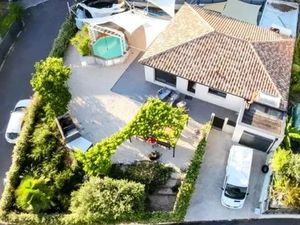 Location meublée maison 4 pièces 90 m² à Saint-Paul-et-Valmalle (34570)  1 600 €