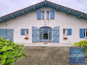Maison style landaise avec piscine et vue campagne