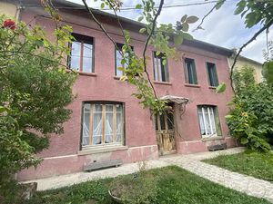 Vente maison 5 pièces 117 m² à Neuilly-Saint-Front (02470)  139 500 €