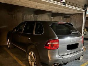 Parking sécurisé  Porte de Versailles  Paris 15eme