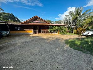 Terrain 10 113 m² Roura