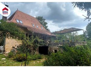 Maison de charme avec grange à fort potentiel