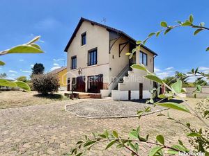 Pavillon 7 pièces 179 m²