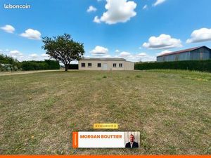 Terrain 2 009 m² Noyant