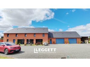 Maison 8 pièces 245 m²