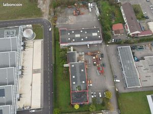 Local 913 m² Wittenheim