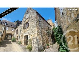 Maison 3 pièces 246 m²