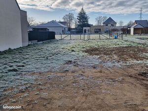 Terrain constructible 466 m² à Changé 72 à voir