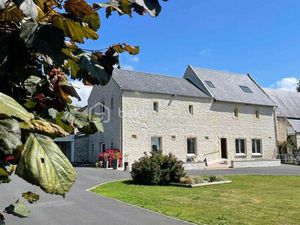 Maison ancienne à vendre à Commes