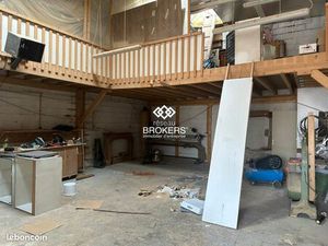 Local 130 m² Saint-Leu-la-Forêt